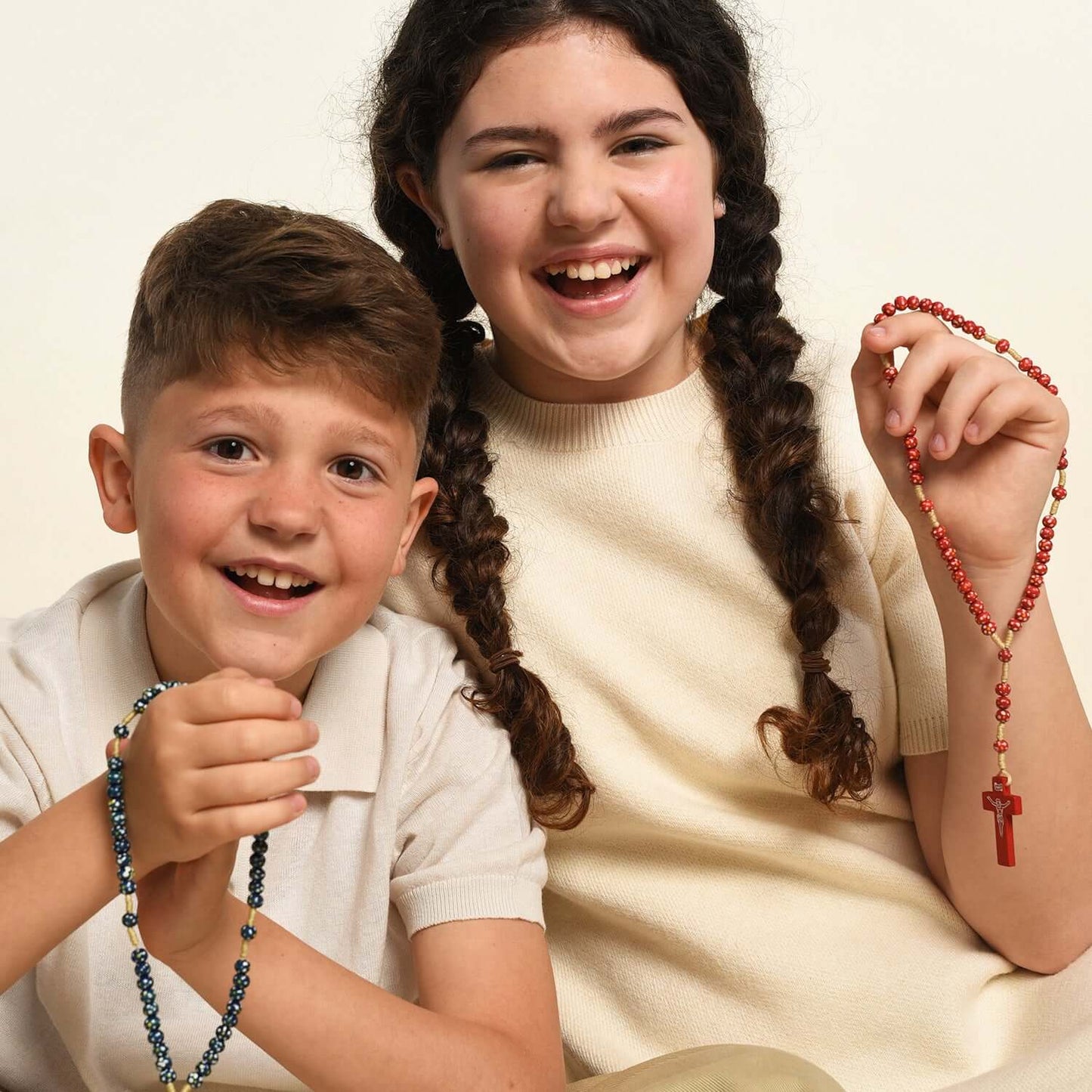 CHILDREN’S ROSARIO - RED LEGNO
